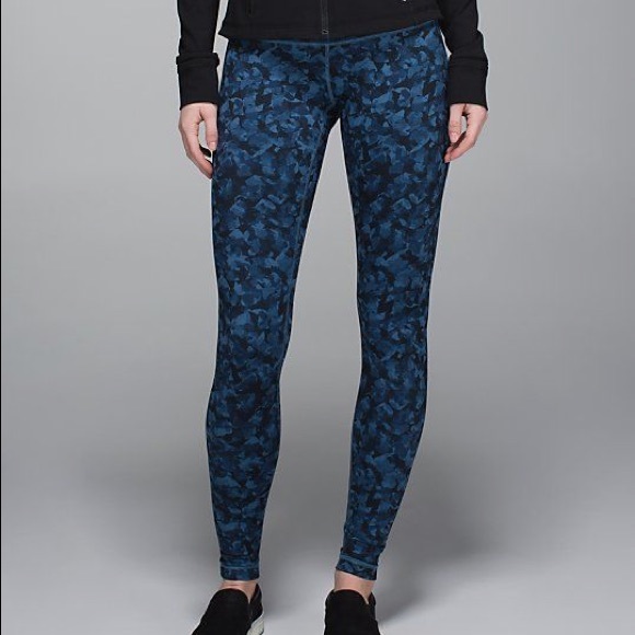 lululemon athletica Pants - 🇺🇸SALE🇺🇸 Wunder Under Pant in Full-On Luon